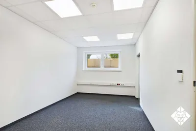 3-Zimmer-Gewerbeimmobilie mieten in Kufstein – 100 m², € 1.456 – Bild 4 von 11