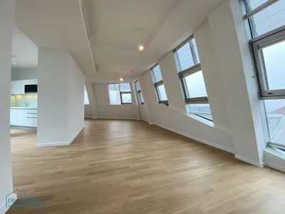 DACHTERRASSENWOHNUNG mit TOLLEM BLICK – Bild 2