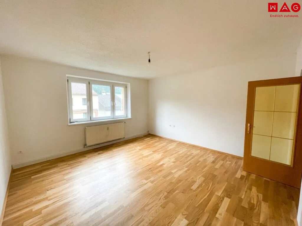 Einladende 3-Zimmerwohnung mit geräumigem Badezimmer! – pohled 2