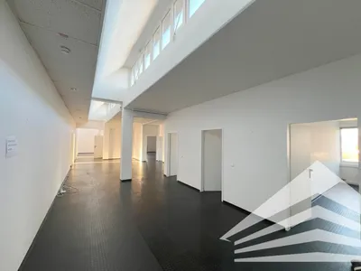 Gewerbeimmobilie mieten in Linz – 273 m², € 2.822