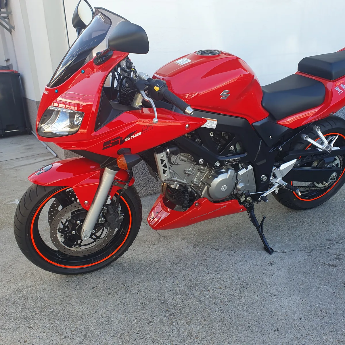 Suzuki SV