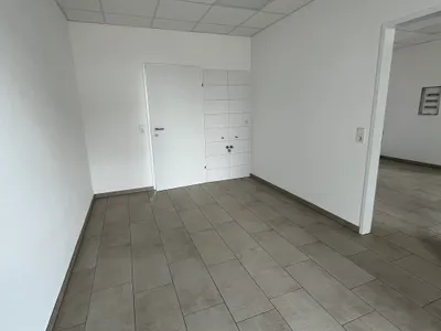 3-Zimmer-Gewerbeimmobilie mieten in Perg – 137 m², € 1.301 – Bild 16 von 19