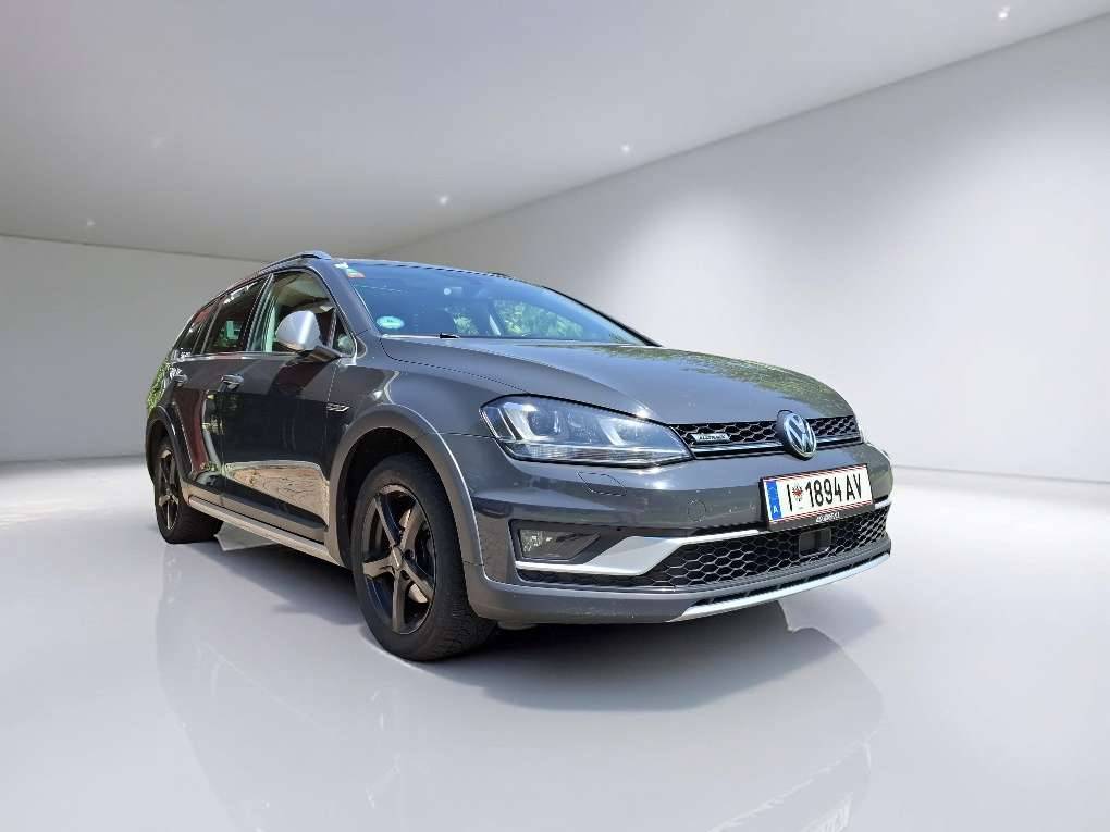 VW Golf VII Alltrack 2,0 4Mot - ACC,PDC,ShHz