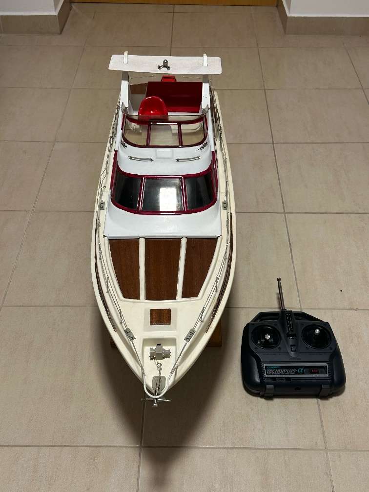 Hallo verkaufe mein neuwertiges rc hotsell boot