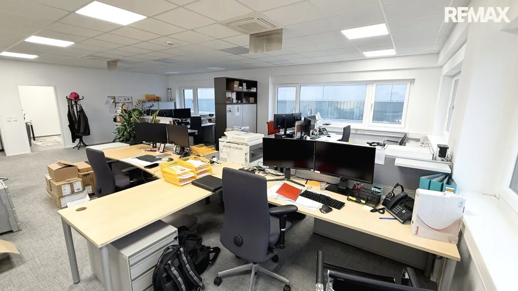 Workbase - 100 m² Büro im EG - Ansicht 2