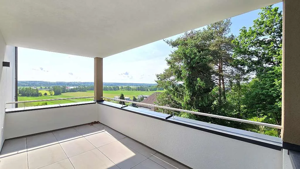 Bezugsfertige 3-Zimmer-Wohnung mit Fernblick - hochwertige Einbauküche inklusive! - Ansicht 2