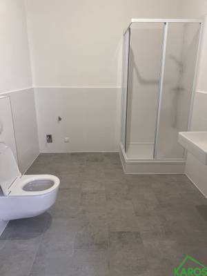 GENERALSANIERTE 2-ZIMMER-ALTBAU *ERSTBEZUG NACH KATEGORIEANHEBUNG* – Bild 2