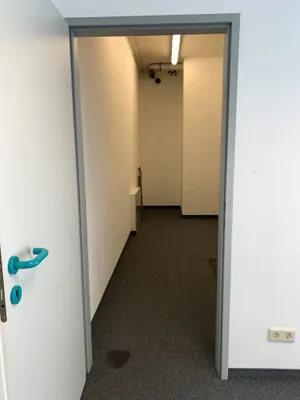 7-Zimmer-Gewerbeimmobilie mieten in Wien – 240 m², € 3.756 – Bild 12 von 22