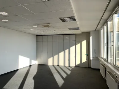 7-Zimmer-Gewerbeimmobilie mieten in Wien – 240 m², € 3.756 – Bild 4 von 22