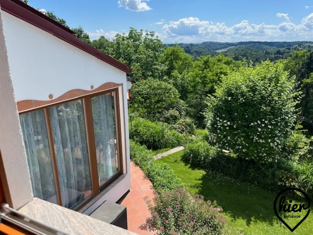 *** Rarität ca. 15 Min. von GLEISDORF entfernt: Exklusive Villa mit SW-Fernblick auf terrassiertem Traumgrundstück und eigenem Wald in der Südoststeiermark*** - Widok 2