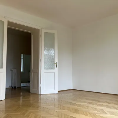 klassische Altbauwohnung in ruhiger Lage mit Grünblick – Bild 3