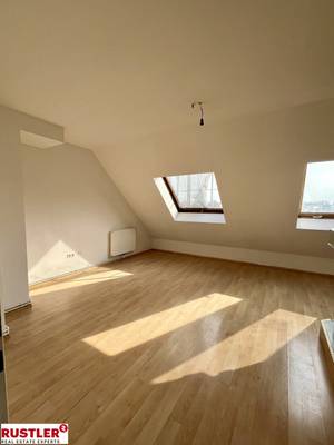 1. MONAT MIETFREI - DG Wohnung 2 Zimmer mit 44m² in ruhiger Lage in 1210 Wien zu mieten