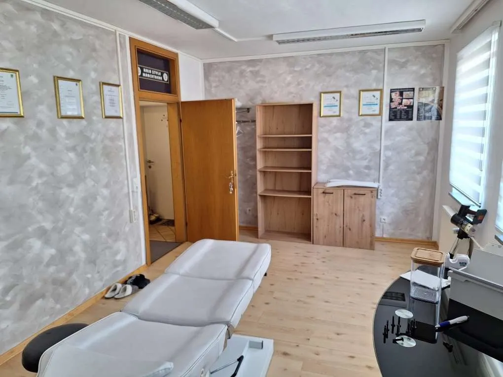 Büro / Praxis / Studio im Zentrum von Marchtrenk (4614) - 2 Räume im 1. Stock - Ansicht 2