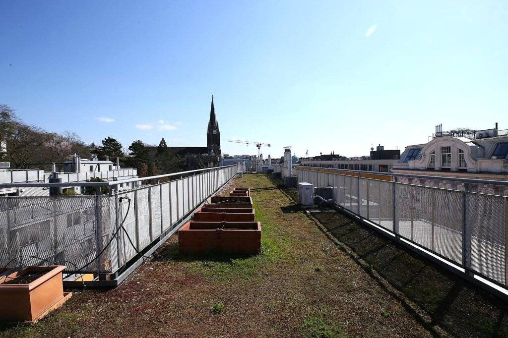 TOP PREIS - KEINE SCHRÄGEN !!! - Wohnfläche ca. 128,61 m² voll nutzbar - 1 Gartenterrasse + 5 Terrassen + 1 Garagenplatz im Eigentum, Wien
