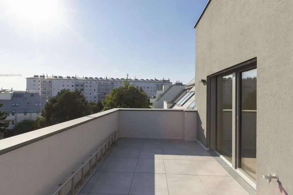 EHK 100 | 4 Zi Dachgeschoss-Hit mit 2 Terrassen und tollem Fern/Grünblick - Ansicht 2