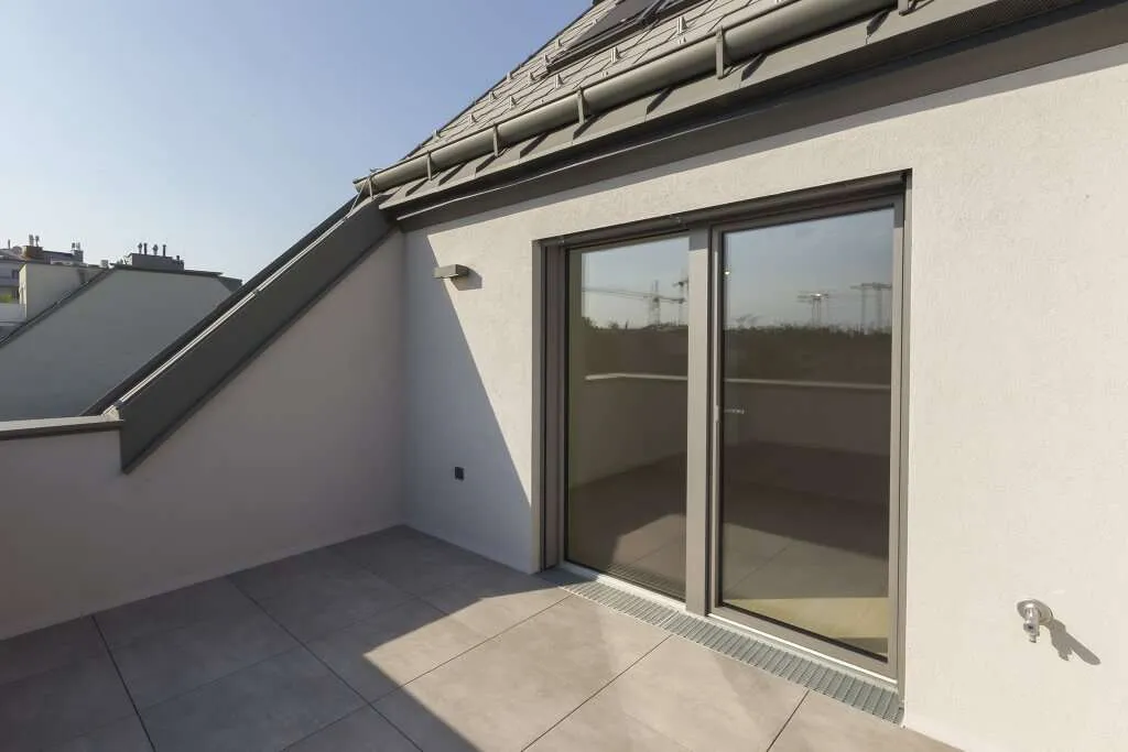 EHK 100 | 4 Zi Dachgeschoss-Hit mit 2 Terrassen und tollem Fern/Grünblick - Ansicht 3