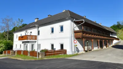 14-Zimmer-Immobilie kaufen in Amstetten – 375 m², € 650.000 – Bild 1 von 32