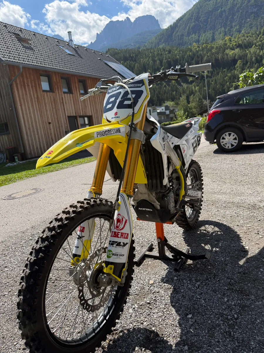 Suzuki RMX