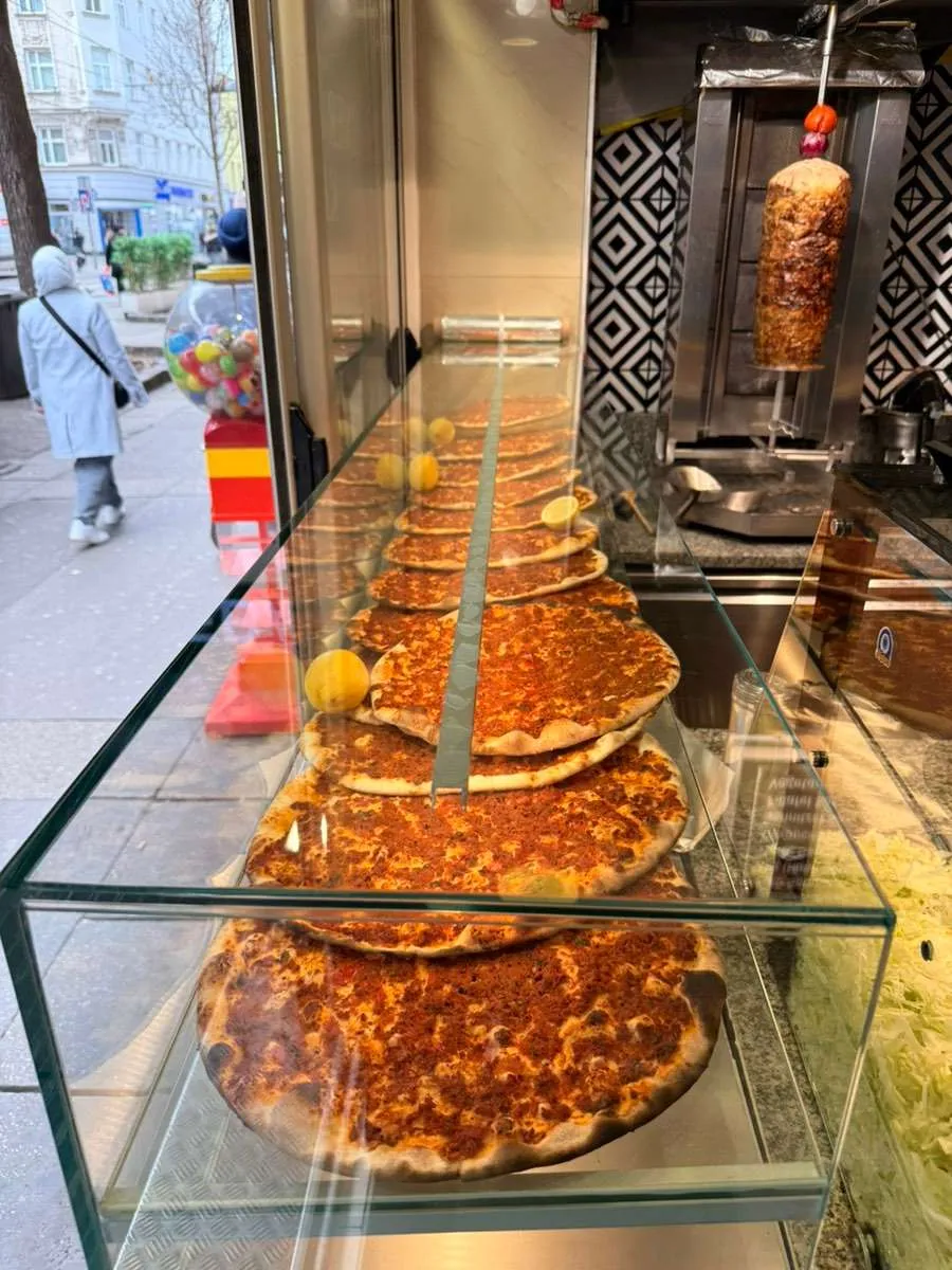 Top-Imbiss am Reumannplatz/ Quellenstraße (1100 Wien) - Top Lage & Unbefristet! - Ansicht 3