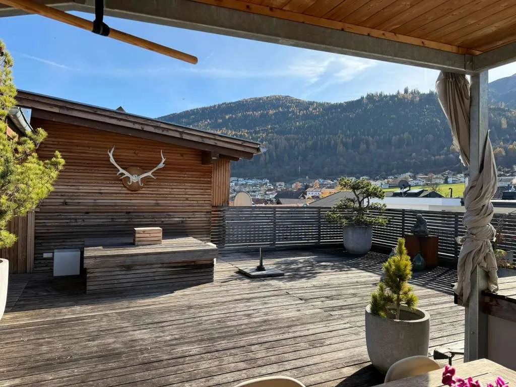 Maisonette mit Traumterrasse über den Dächern von Axams - Ansicht 2