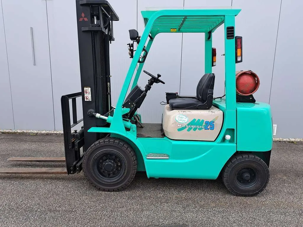Mitsubishi Sonstige