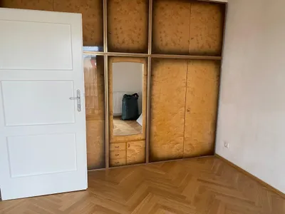 Hübsche, renovierte Single- oder Paar-Wohnung mit tollem Blick auf die Stadt – Bild 3