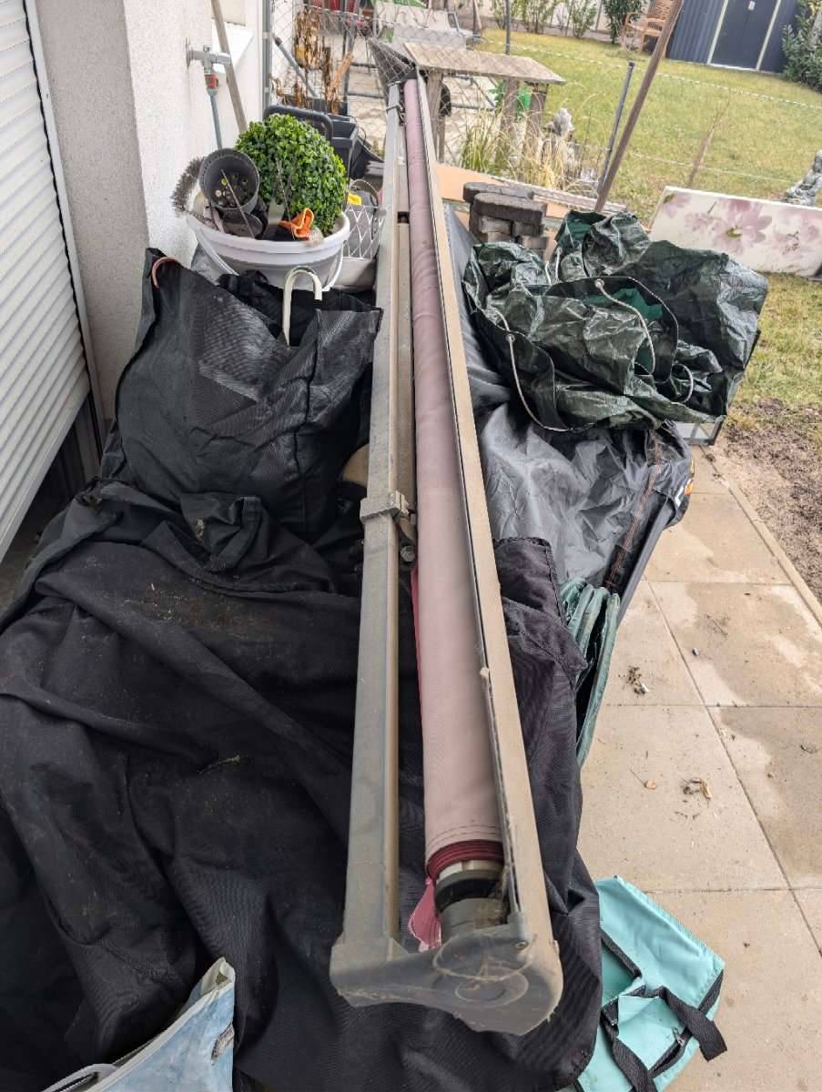 Markise 4m breit,  190,- (7033 Pttsching) - willhaben