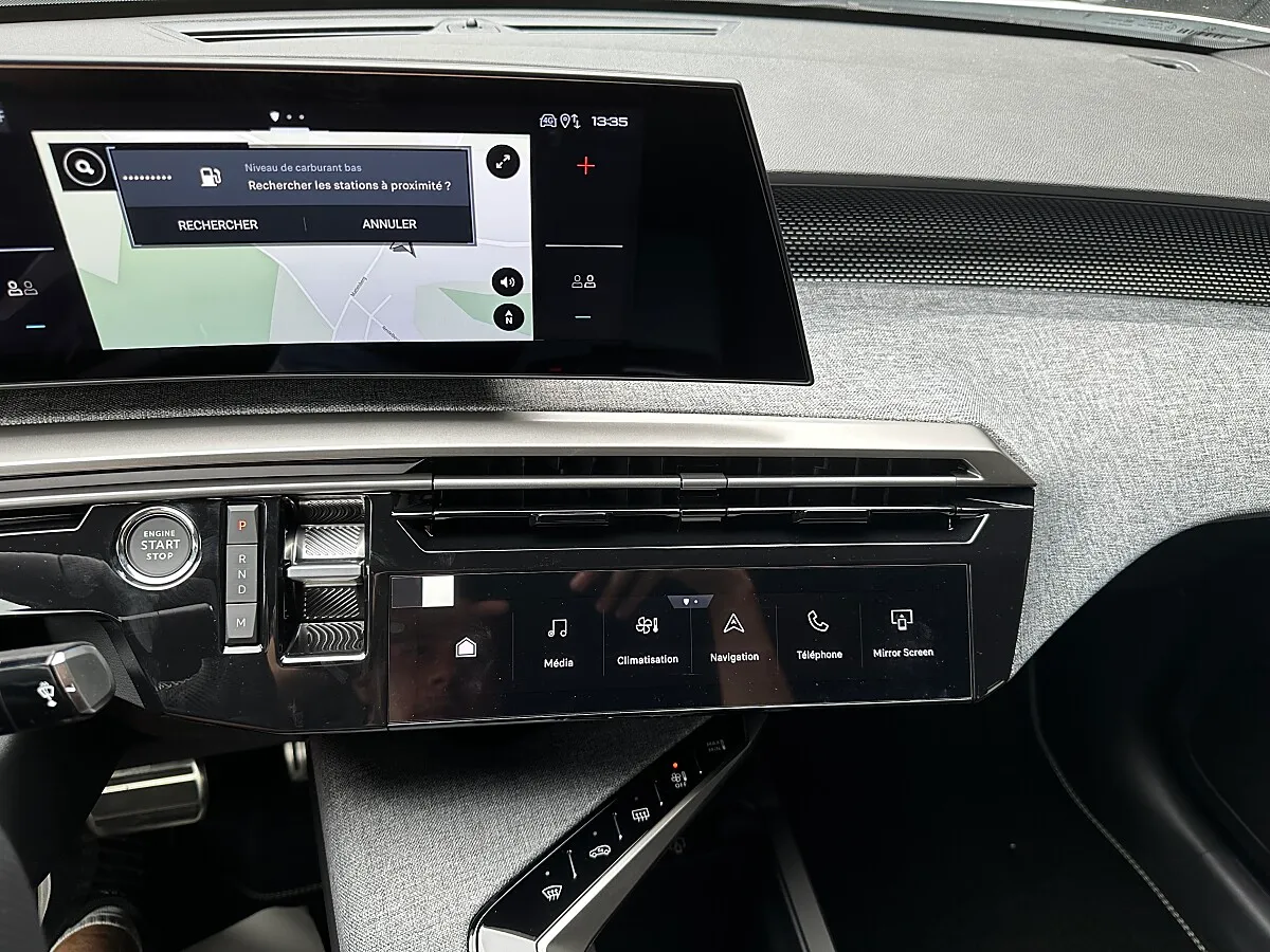 Peugeot 3008 1.2 Hybrid 145 GT – Bild 11