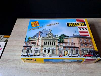 Faller B-111 Bahnhof Neustadt Jubiläumsmodell 1996 Neu Unbespielt