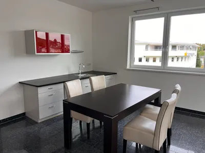1-Zimmer-Gewerbeimmobilie mieten in Salzburg-Umgebung – 48 m², € 750 – Bild 4 von 5