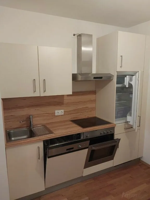 Provisionsfreie 2-Zimmerwohnung mit Tiefgaragenplatz bei TU ab sofort verfügbar! - Widok 3