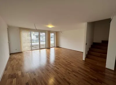4-Zimmer-Haus mieten in Wiener Neustadt Land – 115,58 m², € 3.418 – Bild 1 von 9
