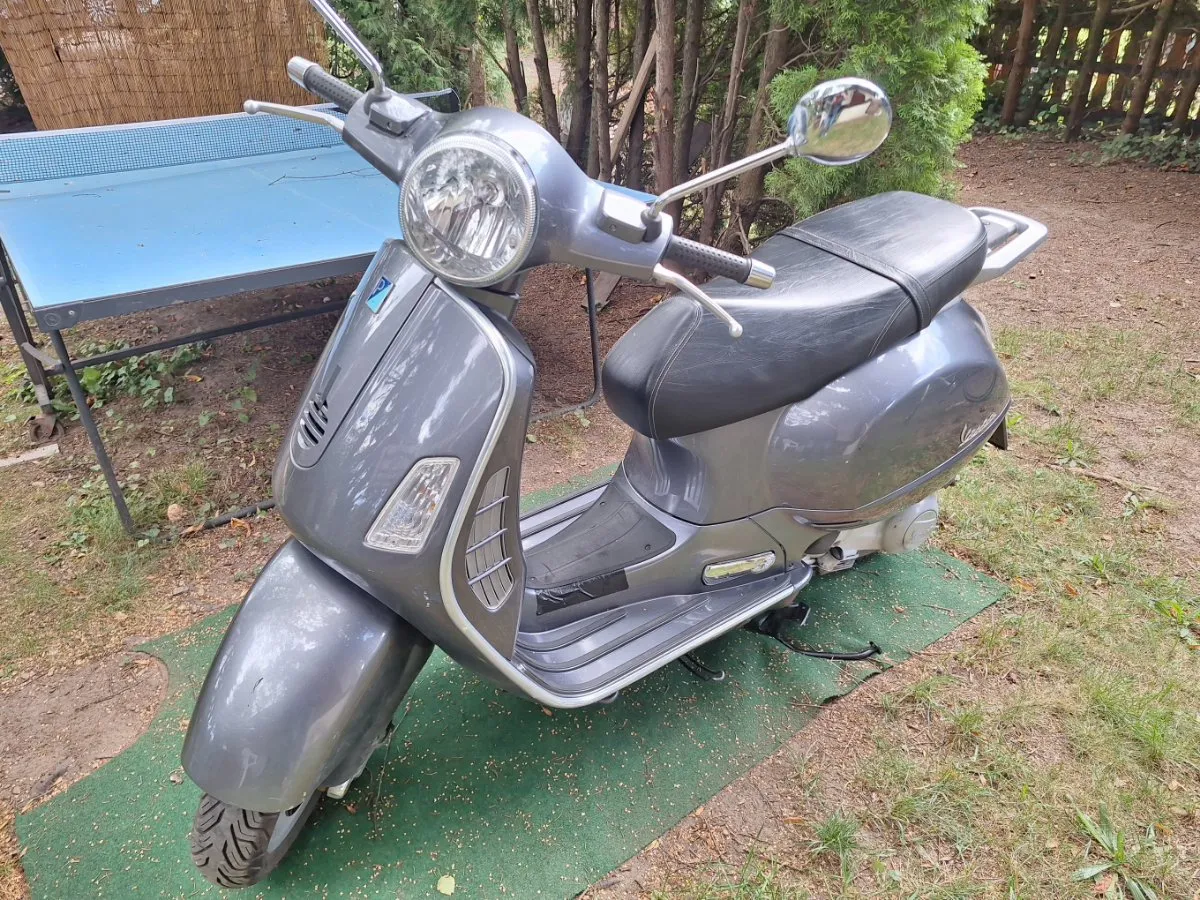 Vespa GT