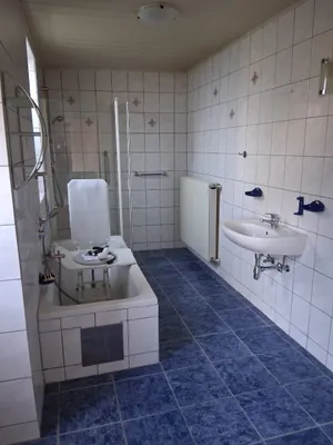 11-Zimmer-Haus kaufen in Neunkirchen – 220 m², € 360.000 – Bild 18 von 25