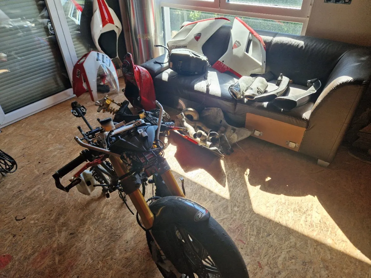 Ducati SuperSport