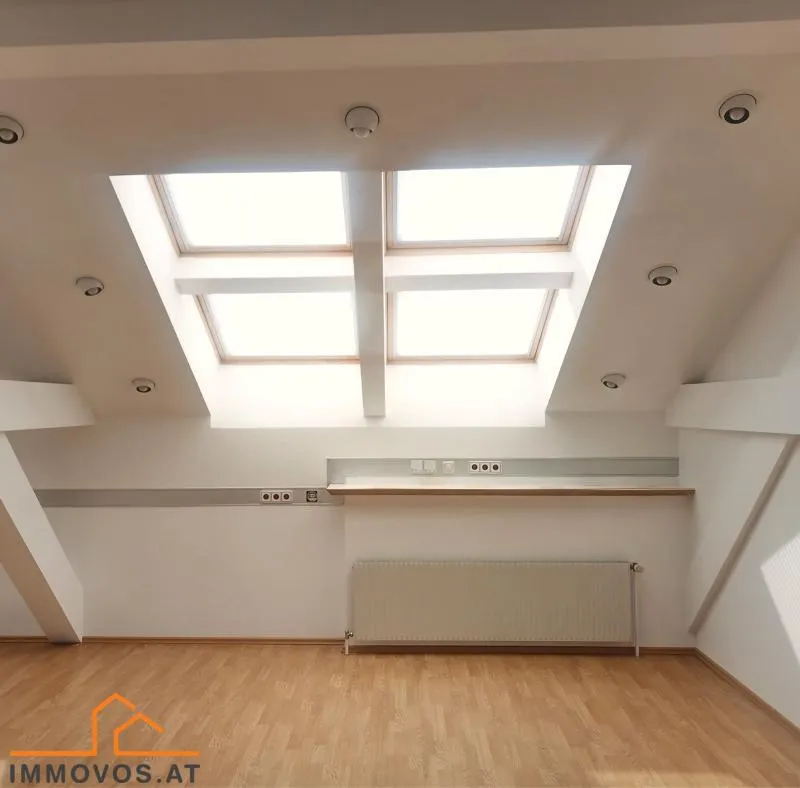 *** IDEAL für Start Ups / Freiberufler: Margarethenstraße helles Atelier-Buero mit 20m² Dachterrasse*** - Widok 3
