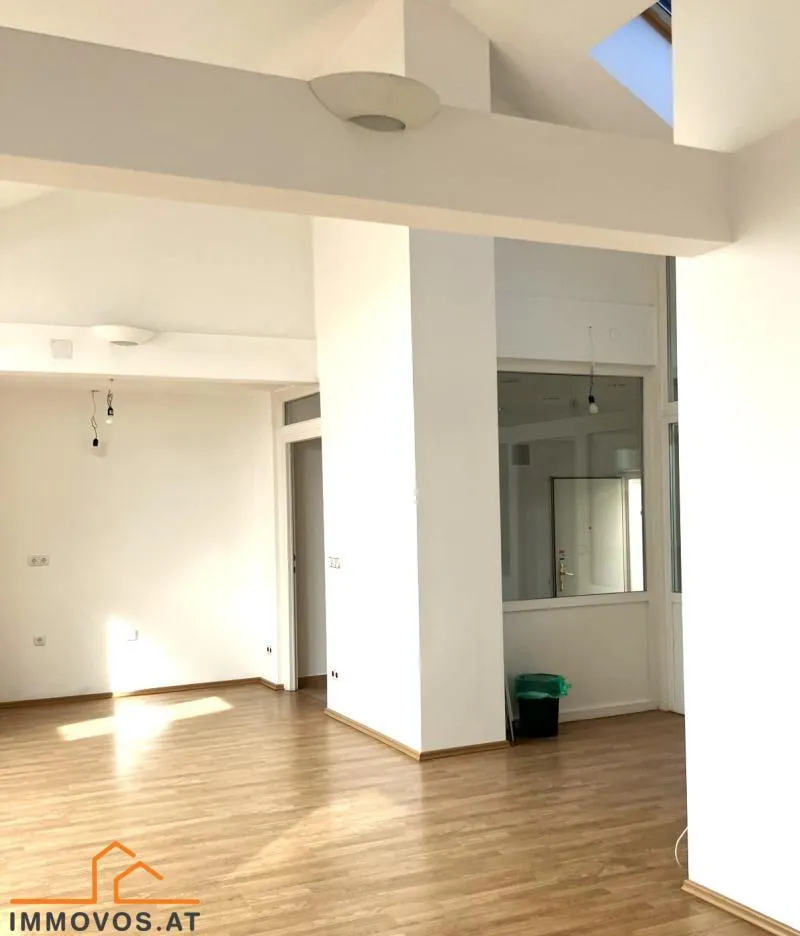 *** IDEAL für Start Ups / Freiberufler: Margarethenstraße helles Atelier-Buero mit 20m² Dachterrasse*** - Widok 2