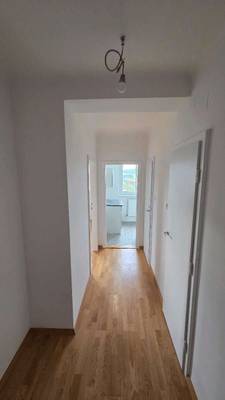 Wohnung direkt an U4 +++ privat +++ bitte keine Makler