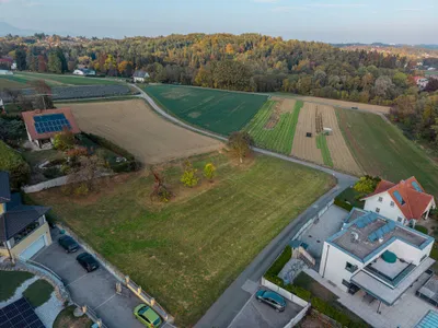 Grundstück kaufen in Graz – 2 977 m², € 500.000 – Bild 2 von 3
