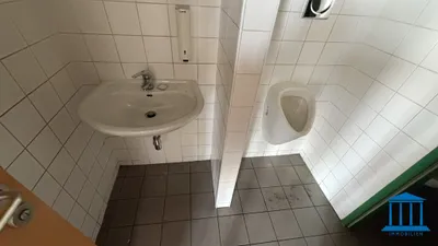 Gewerbeimmobilie mieten in Wiener Neustadt – 1 587 m² – Bild 33 von 49