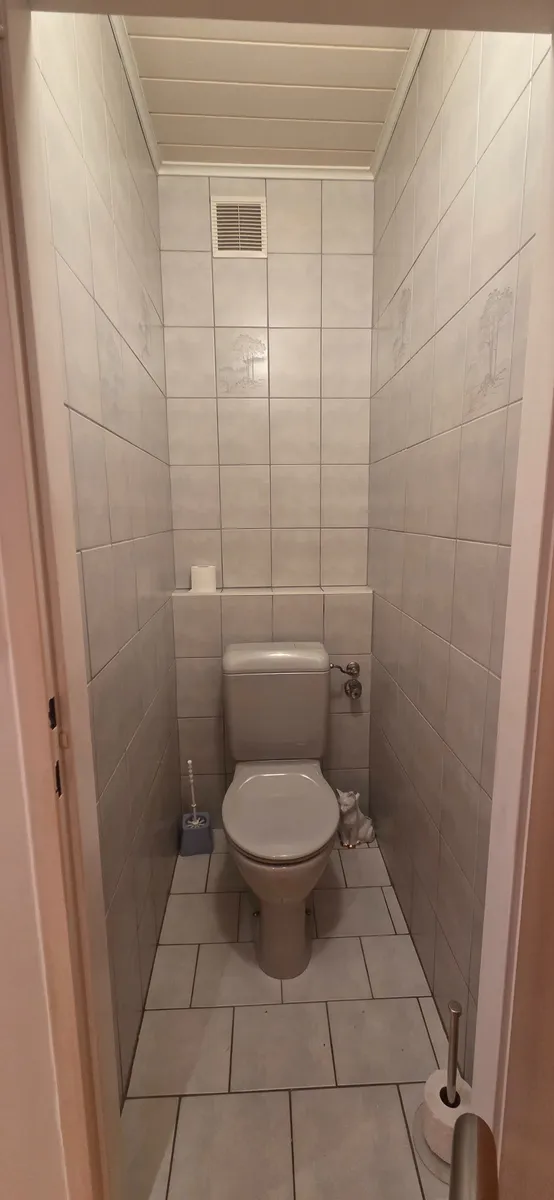 Vollmöblierte 2-Zimmer-Wohnung mit Garage & Loggia in Ruhelage - Ansicht 3