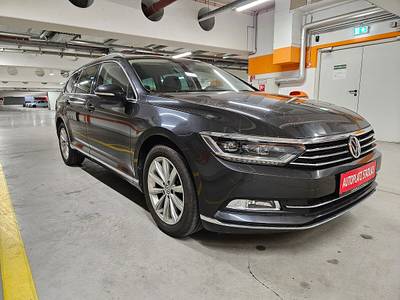 VW Passat Variant Highline 2,0 TDI SCR DSG