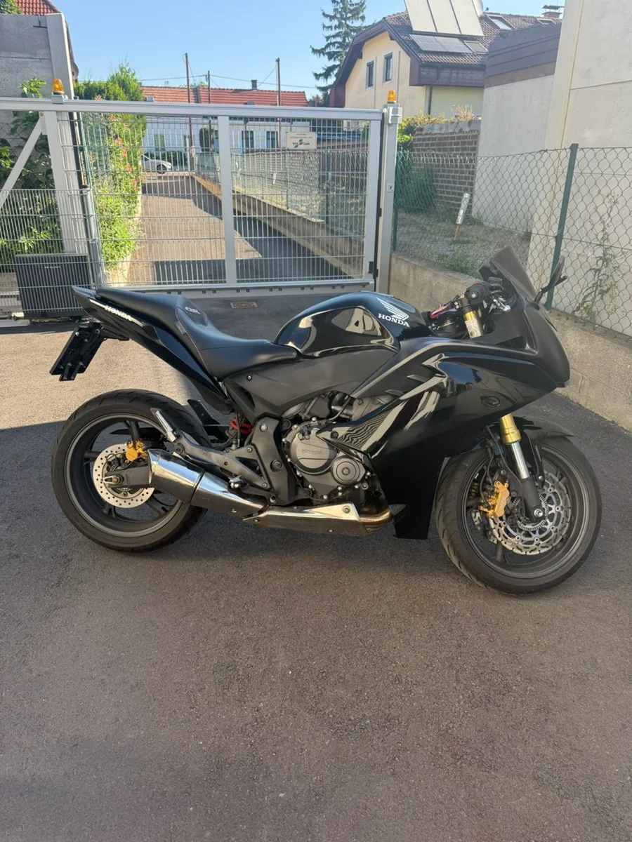 Honda CBR