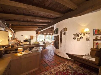 4-Zimmer-Haus kaufen in Kitzbühel – 298 m², € 1.890.000 – Bild 8 von 11