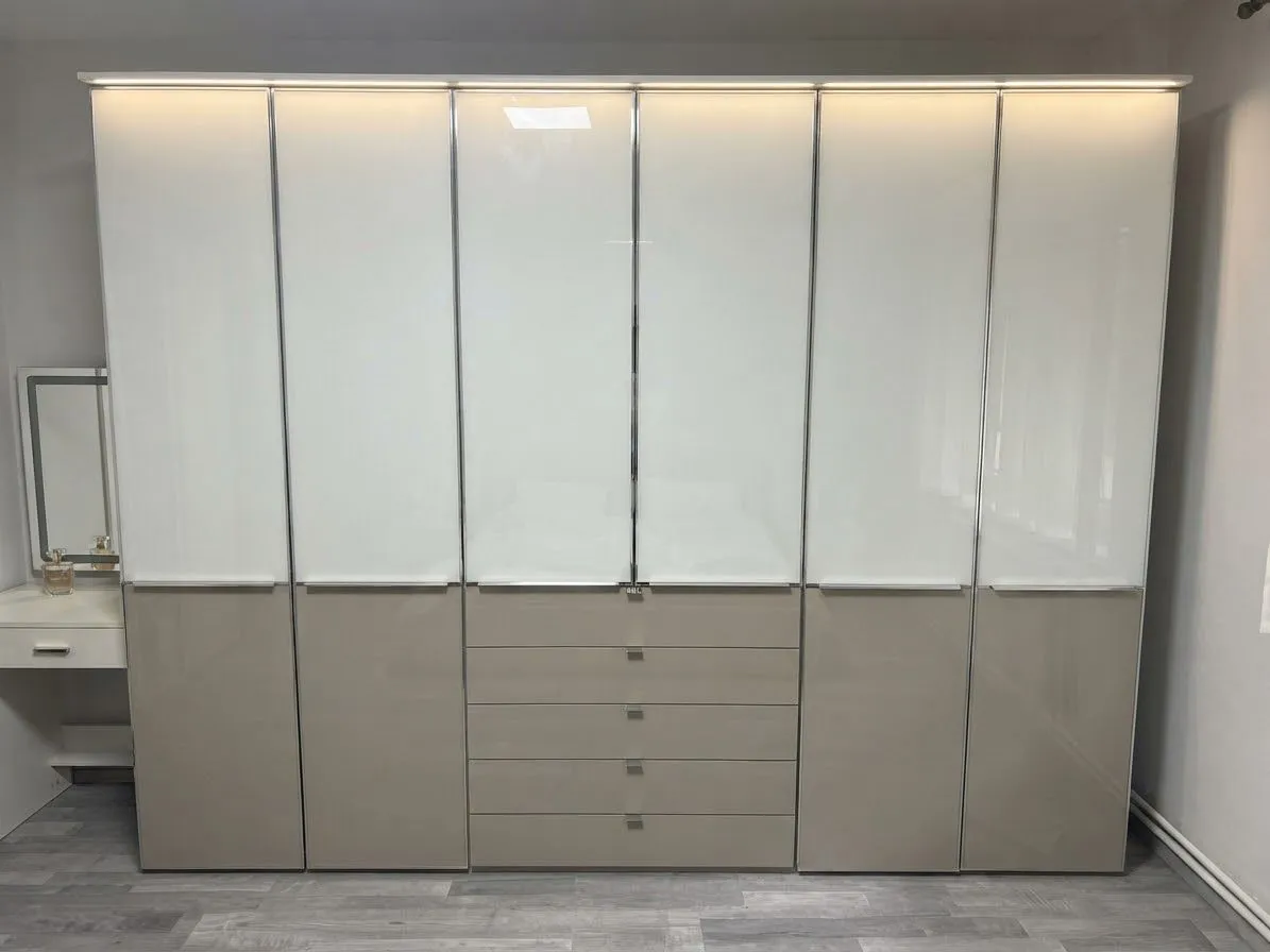 Novel Kleiderschrank, Schrank, Möbel,, € 990,- (7210 Mattersburg)