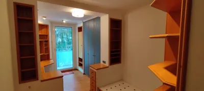 Sehr gepflegte, teilmöblierte 3- Zimmer Balkonwohnung in ruhiger Wohnlage des 23.Bezirks ! – Bild 3