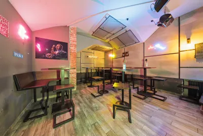 Gewerbeimmobilie mieten in Wien – 140 m², € 2.400 – Bild 25 von 29