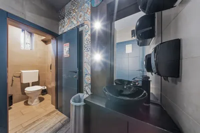 Gewerbeimmobilie mieten in Wien – 140 m², € 2.400 – Bild 29 von 29