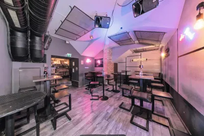 Gewerbeimmobilie mieten in Wien – 140 m², € 2.400 – Bild 20 von 29