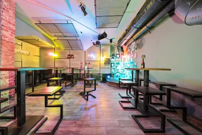 Gewerbeimmobilie mieten in Wien – 140 m², € 2.400 – Bild 24 von 29